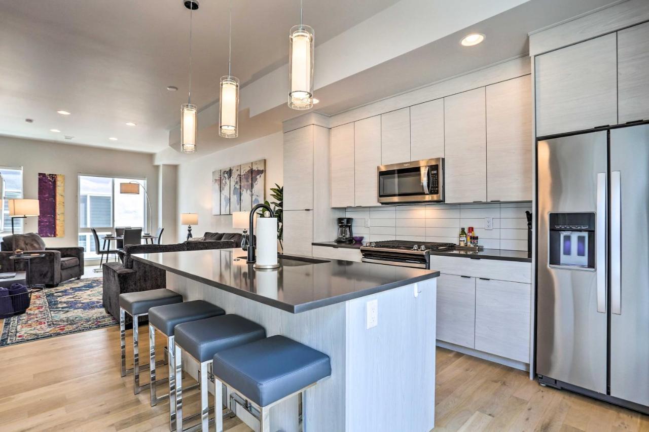 Trendy Denver Townhome - Walk To Mile High Stadium ภายนอก รูปภาพ